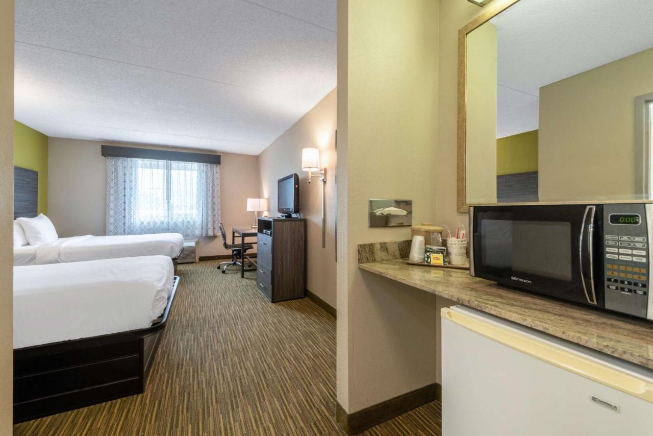 Surestay Plus Hotel By Best Western Mcguire Afb Jackson Cookstown Kültér fotó