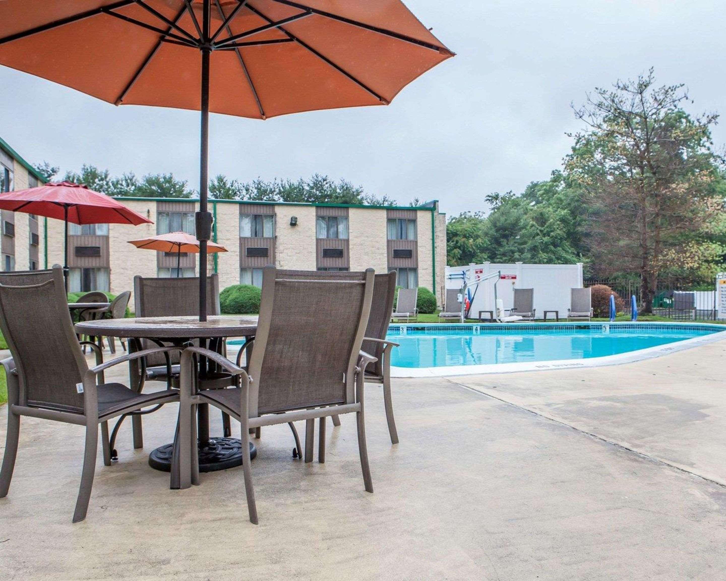 Surestay Plus Hotel By Best Western Mcguire Afb Jackson Cookstown Kültér fotó